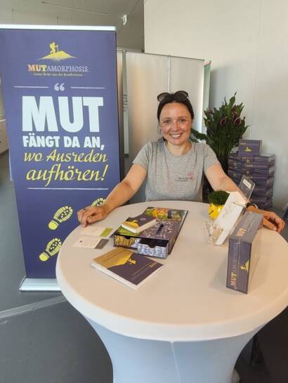 Anja von Octopus Communications auf der EinsSein Messe Dresden 2026