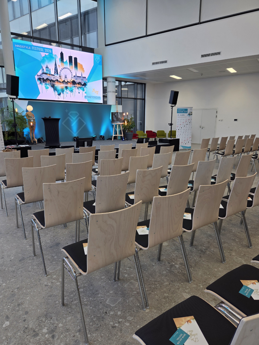 Eine Postkarte von Octopus Communications für Besuchende des Mindstyle Festivals 2026